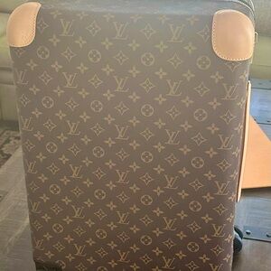 Louis Vuitton Horizon 55 Carry-On brand new unused